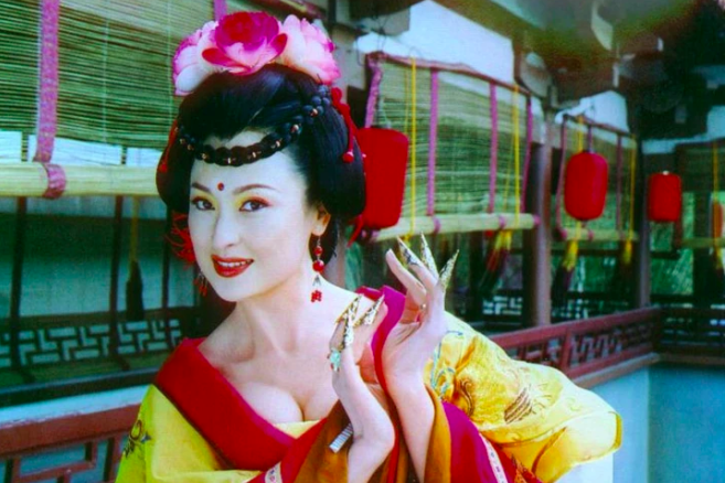 Mỹ nhân gợi cảm nhất 'Thiên long bát bộ': Bỏ showbiz cưới tỷ phú, viên mãn U60