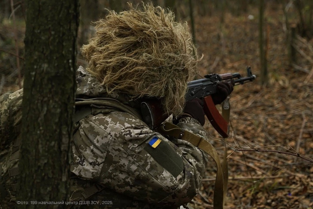 Ukraine bác việc để mất Kupiansk, hứng nhiều đòn tập kích UAV của Nga