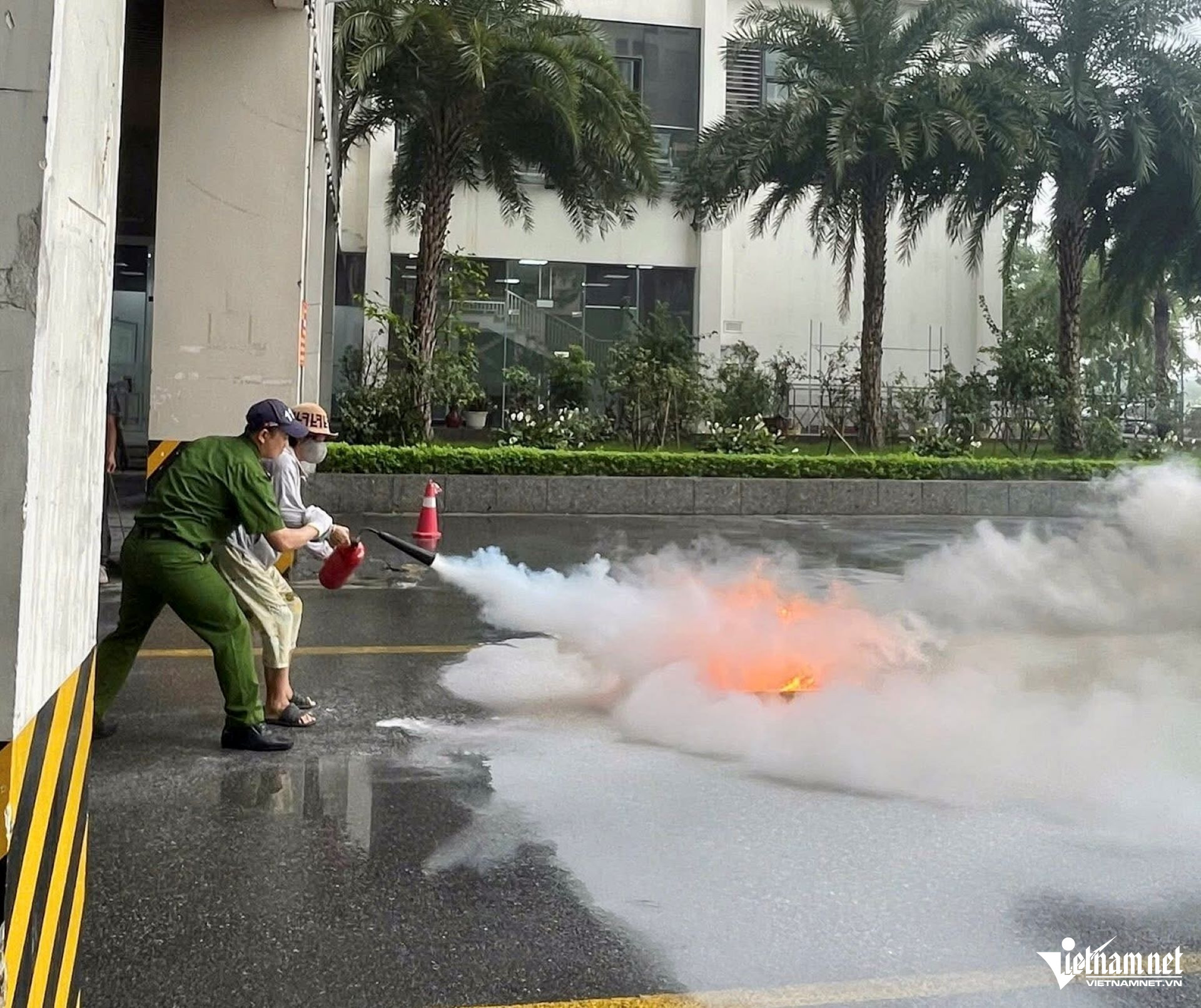 W-13. 16.4 Hà Nội triển khai đồng bộ Luật Phòng cháy.jpg