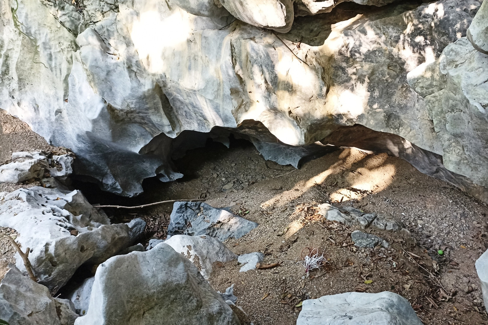 Bí ẩn chưa có lời giải về hang Cát Đùn ở Ninh Bình