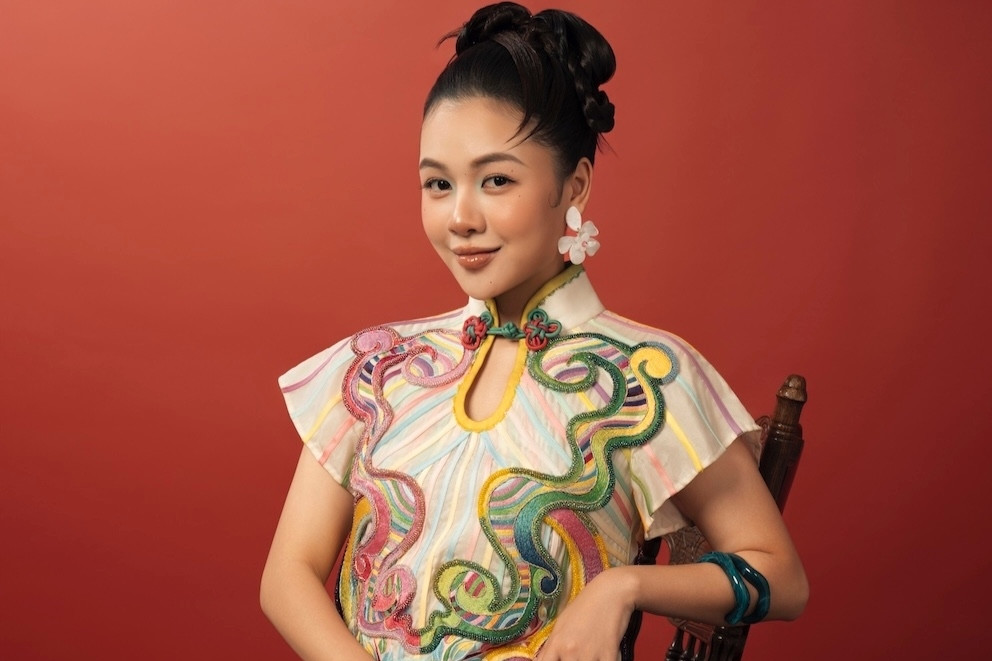 Ca sĩ Vũ Thuỳ Linh lên tiếng về tin có đại gia chống lưng, chỉ việc hát hay nhảy đẹp