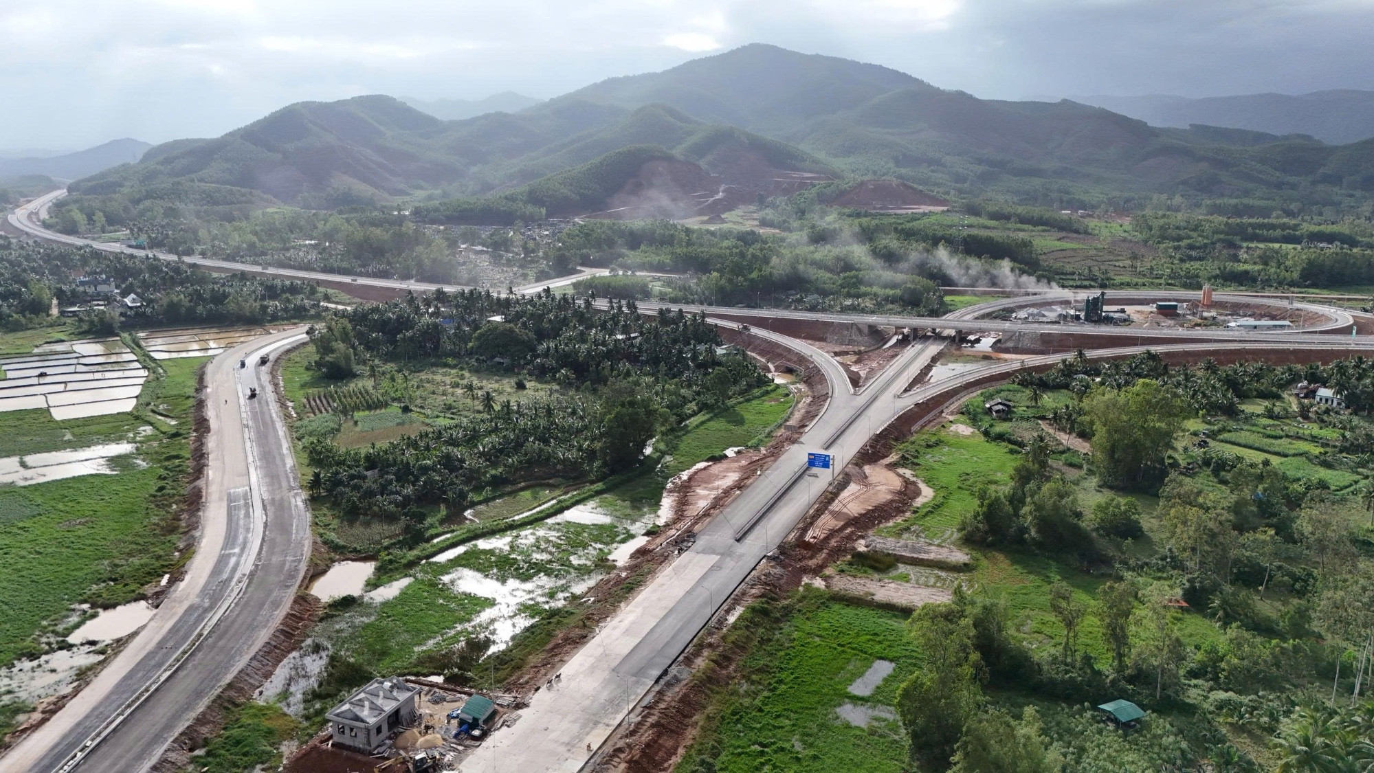 Cao tốc Quảng Ngãi - Hoài Nhơn 1