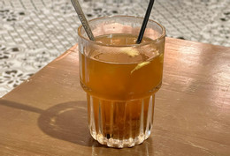 Tác động lên xương khi bạn uống trà mỗi ngày Chọn loại trà thích hợp vào mùa đông tốt cho sức khỏe