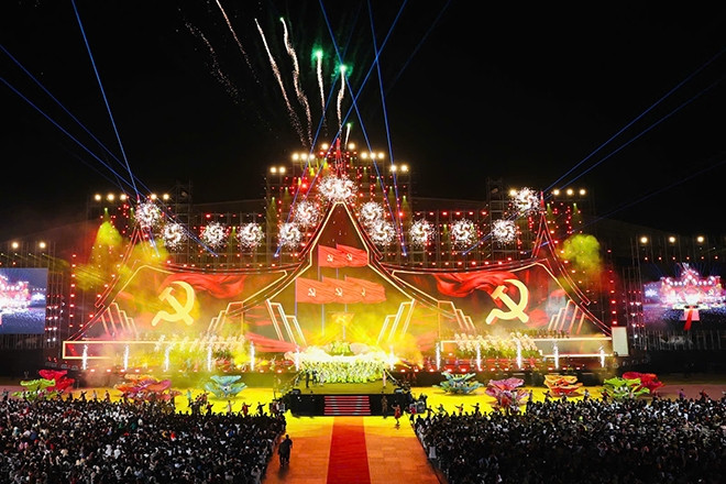 Đêm nghệ thuật đặc biệt của tình hữu nghị Việt - Lào