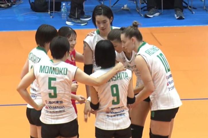 Đội Thanh Thúy thua chóng vánh 0-3 ở giải bóng chuyền Nhật Bản