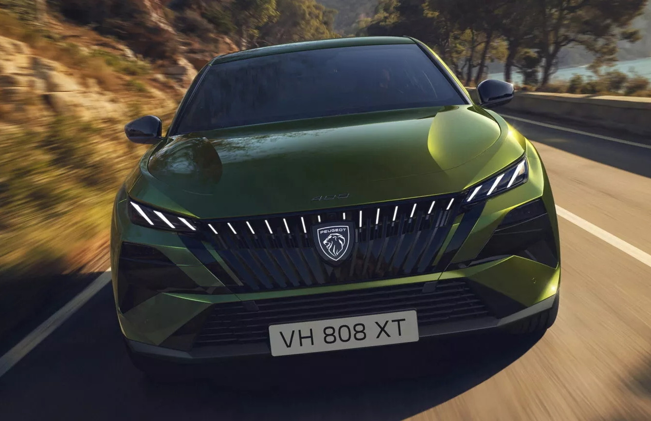 Hãng xe Pháp Peugeot nâng cấp mẫu SUV Coupe với một chi tiết lạ