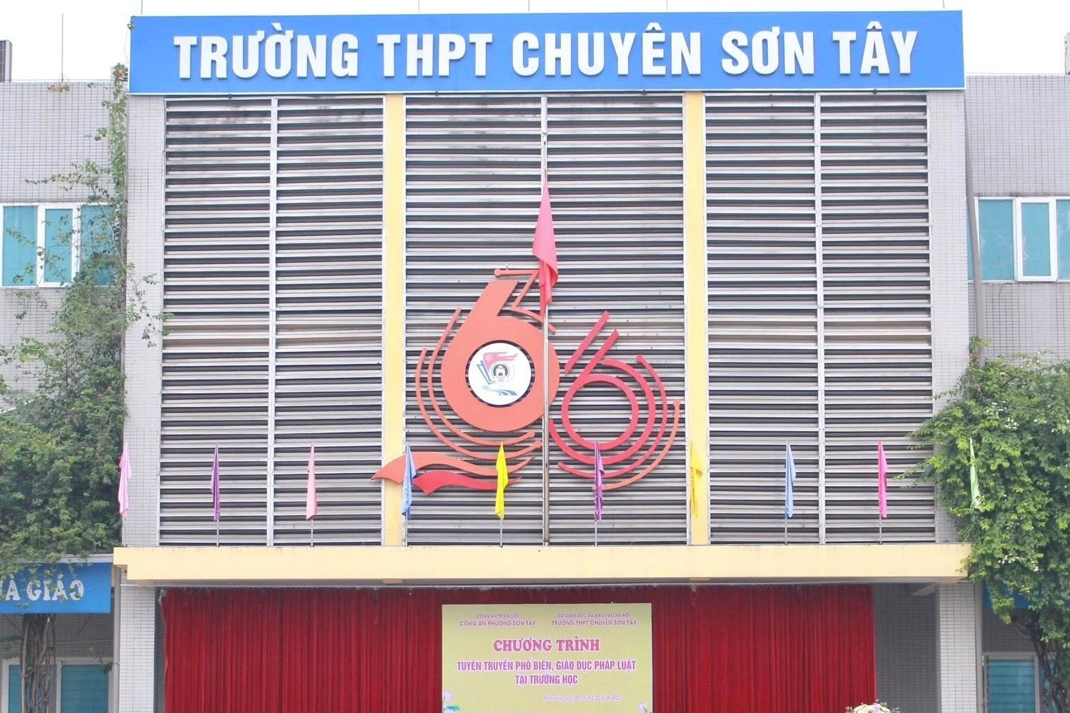 Phụ huynh phàn nàn không tổ chức ăn bán trú, hiệu trưởng trường ở Hà Nội lên tiếng