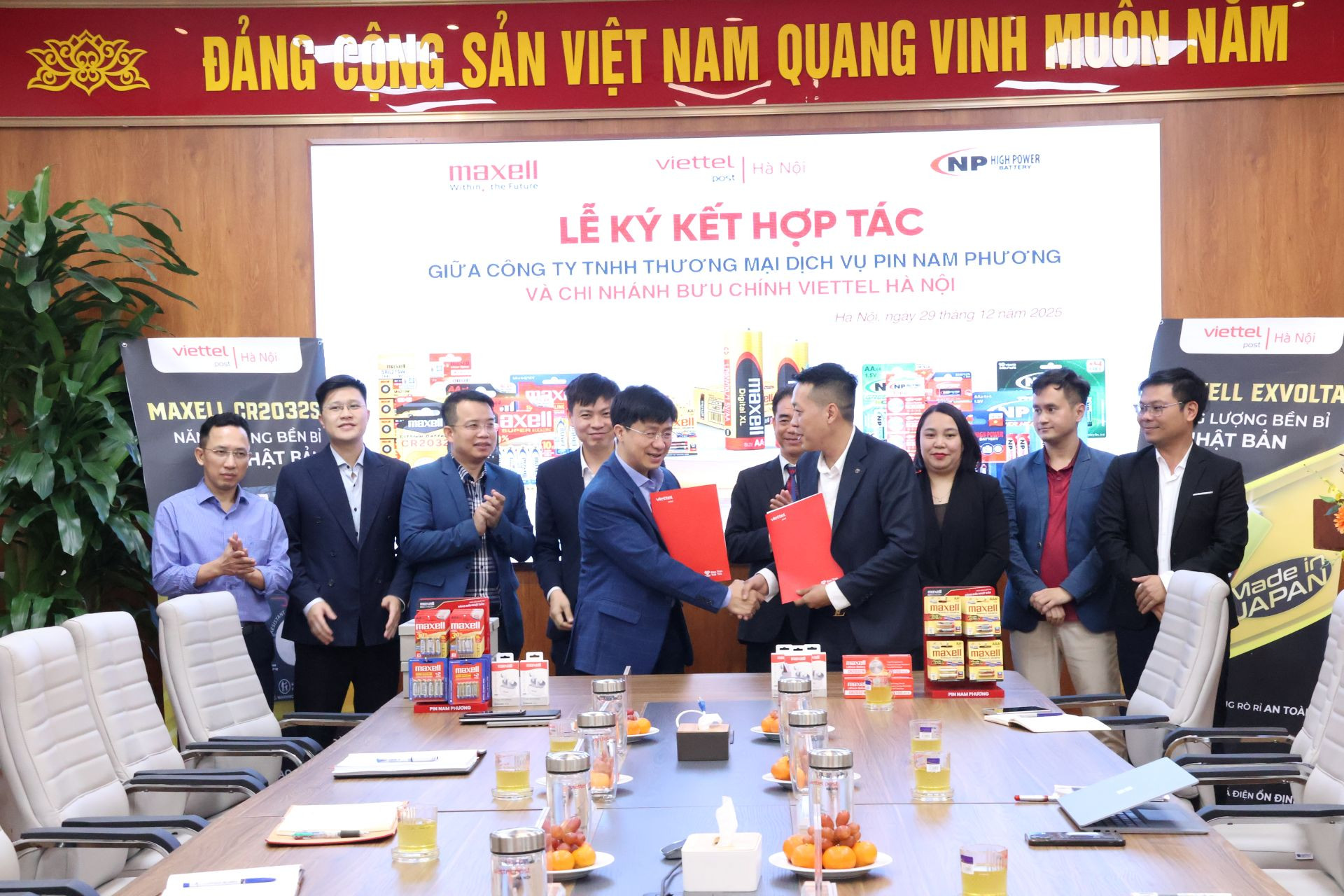 Pin Nam Phương a1.JPG