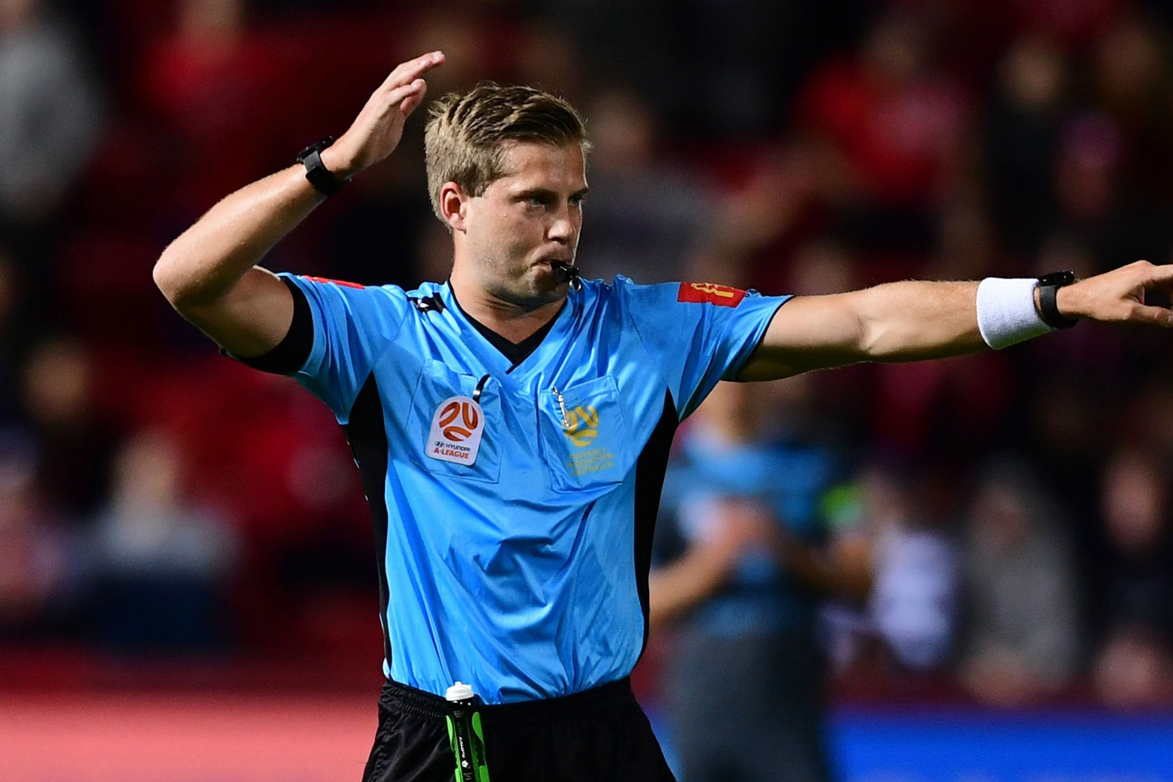 Trọng tài cực 'gắt' bắt trận U23 Việt Nam vs Saudi Arabia