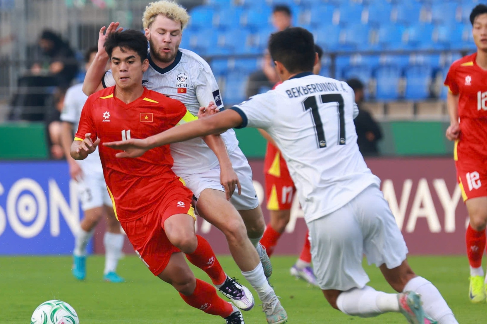 ‘U23 Việt Nam bùng nổ nhờ chiêu độc của HLV Kim Sang Sik’