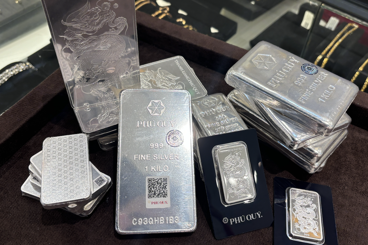 Giá bạc hôm nay 12/1/2026 tăng phi mã 4 triệu/kg, lập đỉnh lịch sử mới