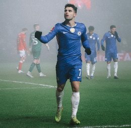 https://static-images.vnncdn.net/vps_images_publish/000001/000003/2026/1/11/charlton-vs-chelsea-231.jpg