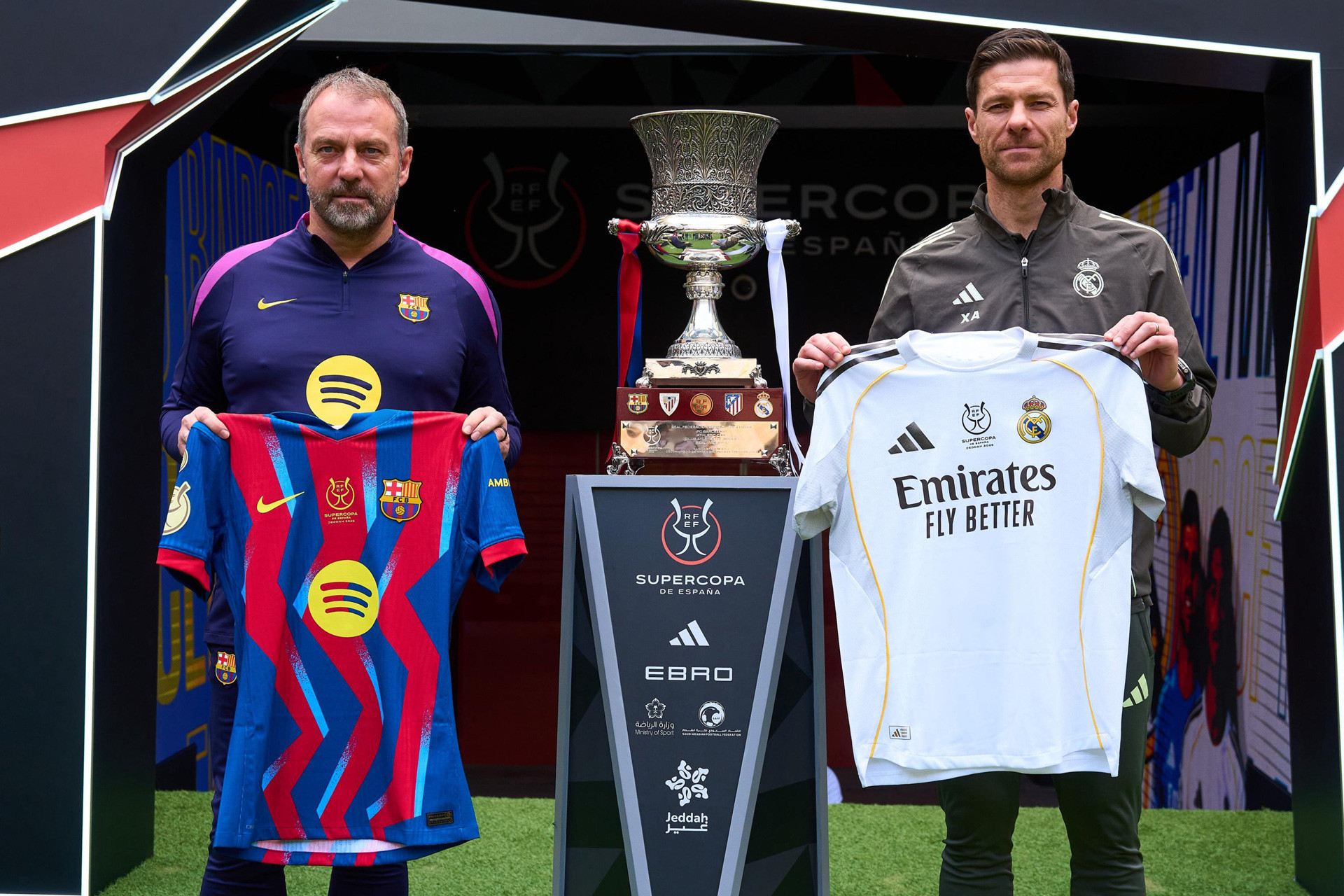 Hansi Flick Alonso Sieu cup.jpg