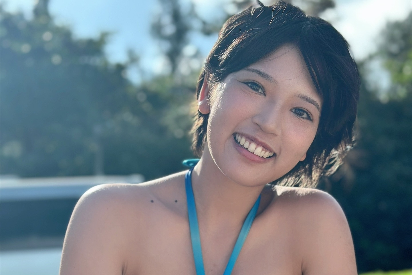 Người mẫu bikini nổi tiếng bất ngờ qua đời ở tuổi 27