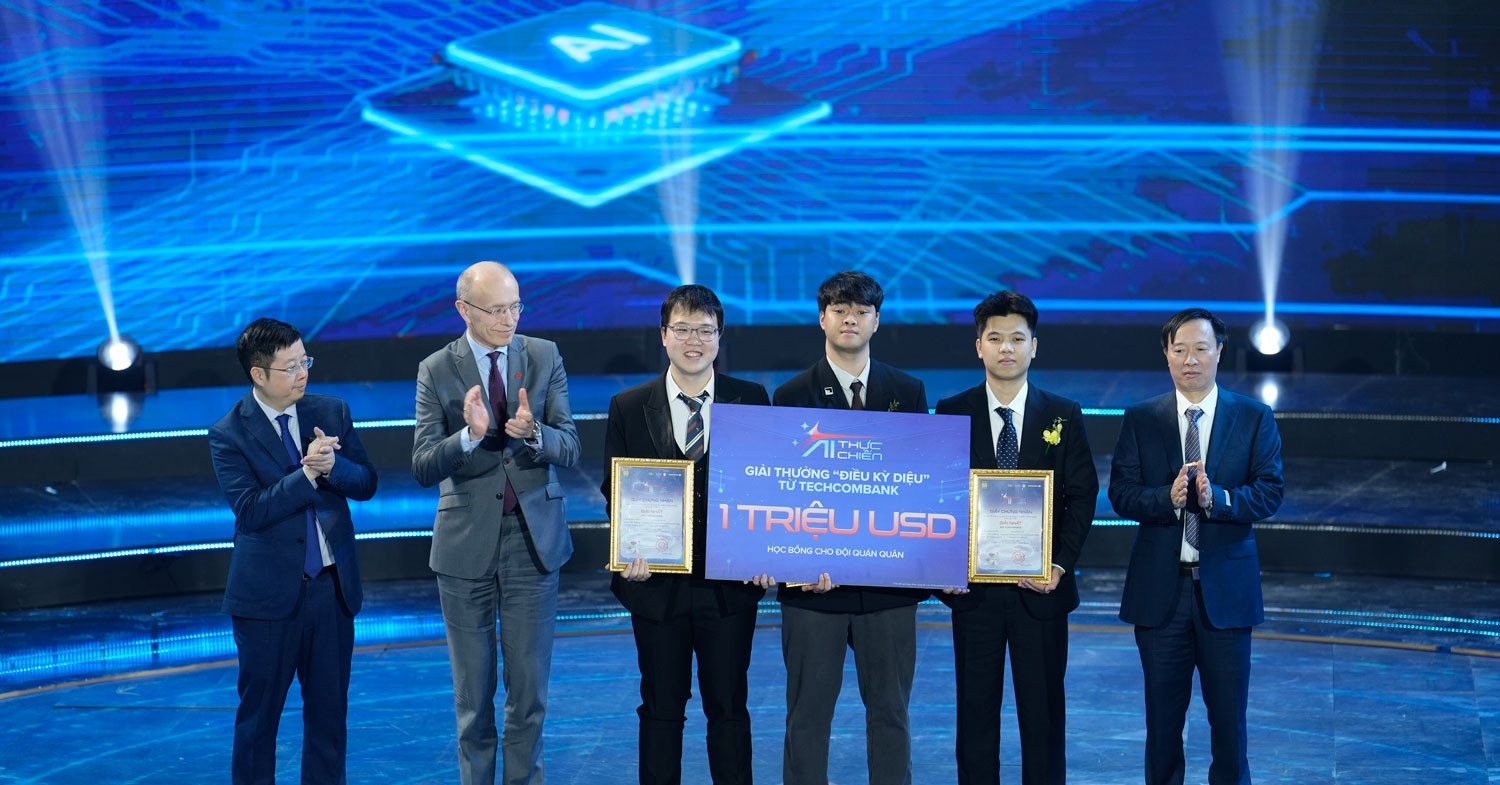 Phát triển hướng học liệu STEM trực quan giành giải Nhất "AI thực chiến"