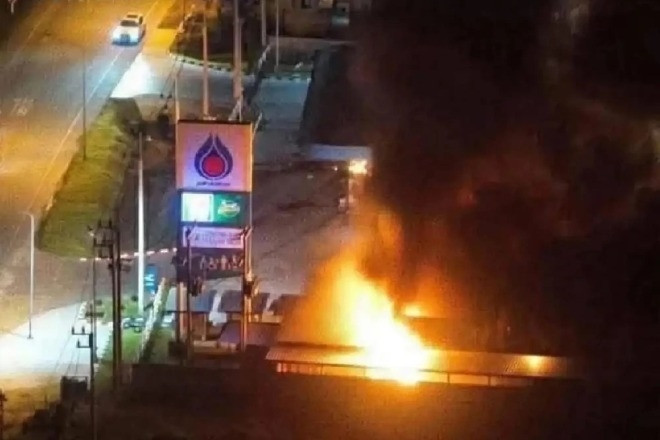 Thủ tướng Anutin tiết lộ nguyên nhân của vụ đánh bom 11 trạm xăng ở Thái Lan