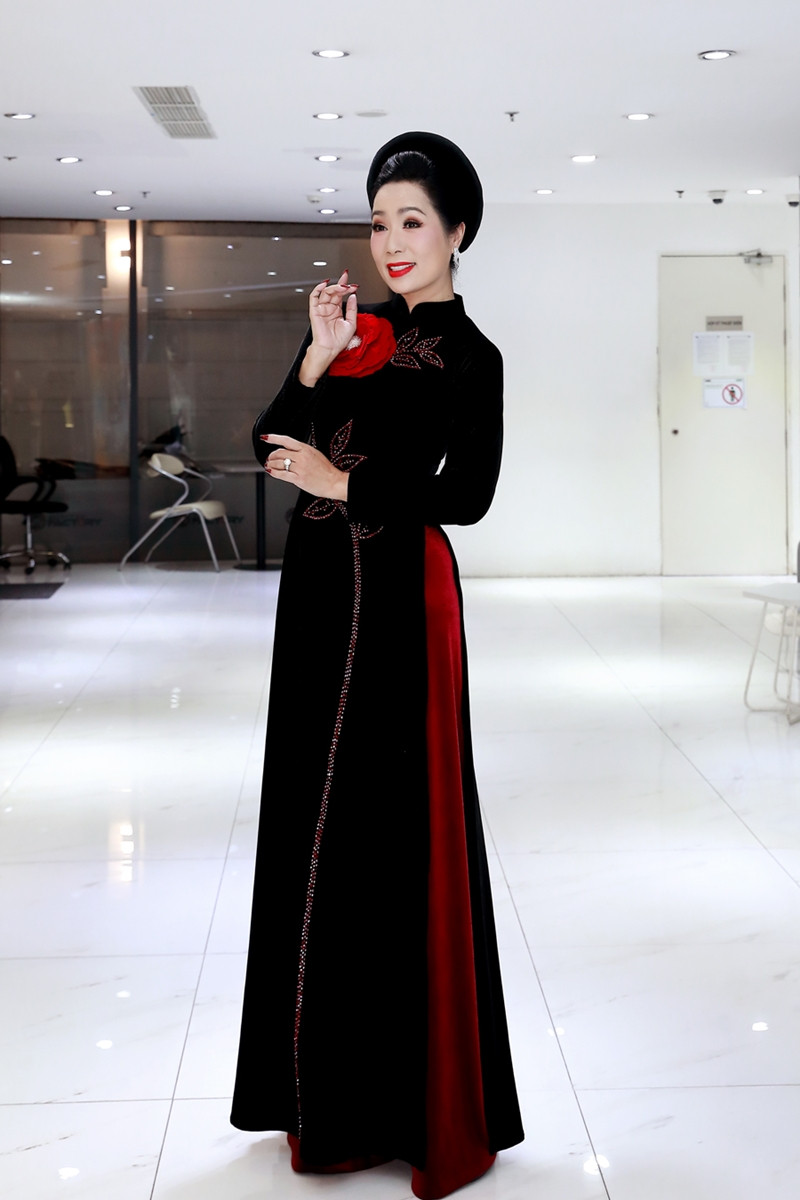 NSND Trịnh Kim Chi total đạo diễn chương trình thiện nguyện Thương lắm miền Trung