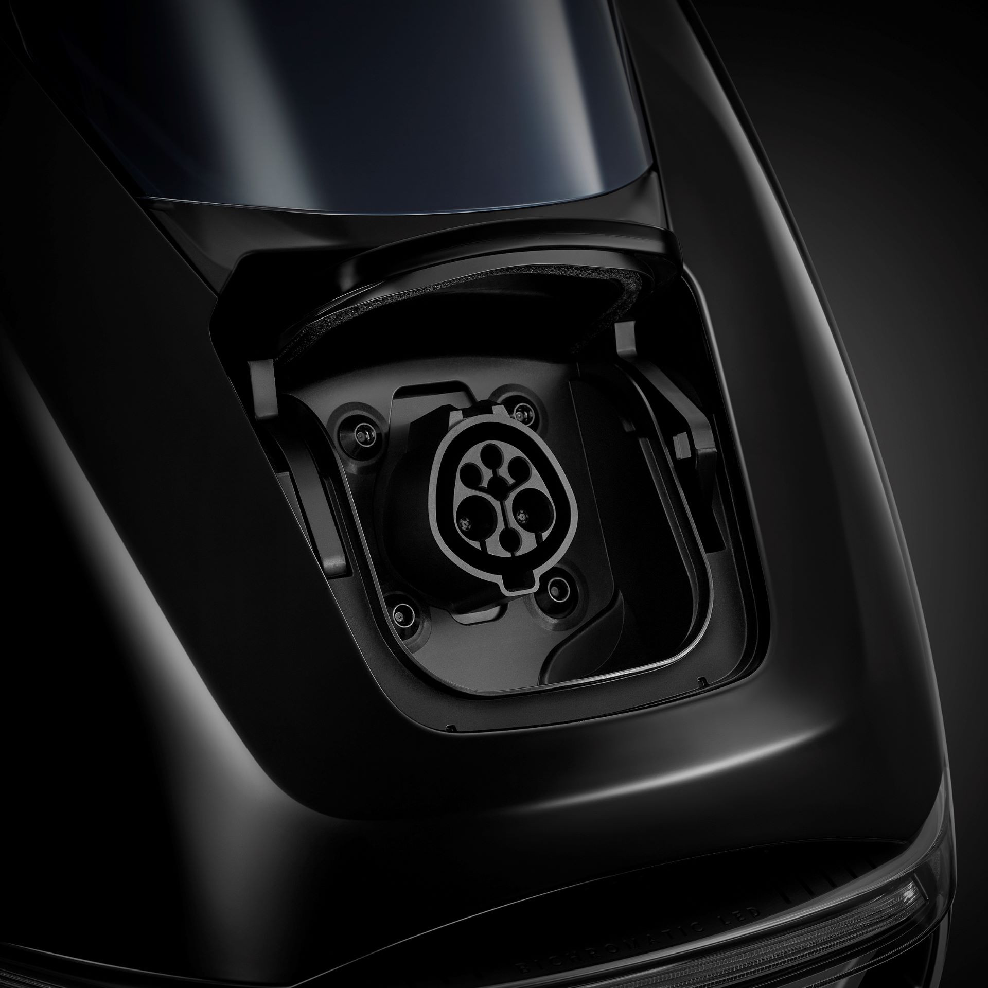 anh 4 Cong sac Honda UC3.jpg