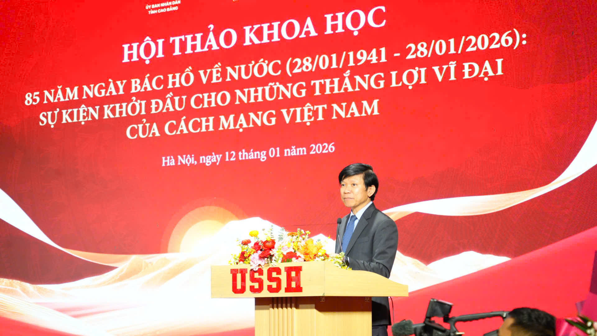 cao bằng hiệu trưởng.jpg