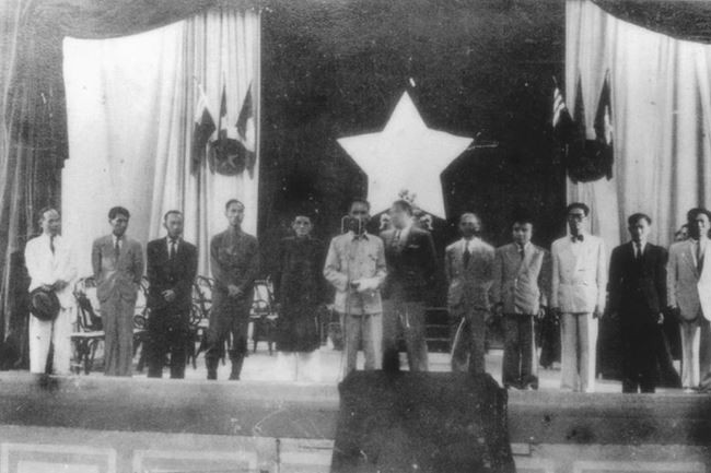 Kỳ họp Quốc hội nào chỉ kéo dài 4 giờ nhưng quyết định vận mệnh đất nước?