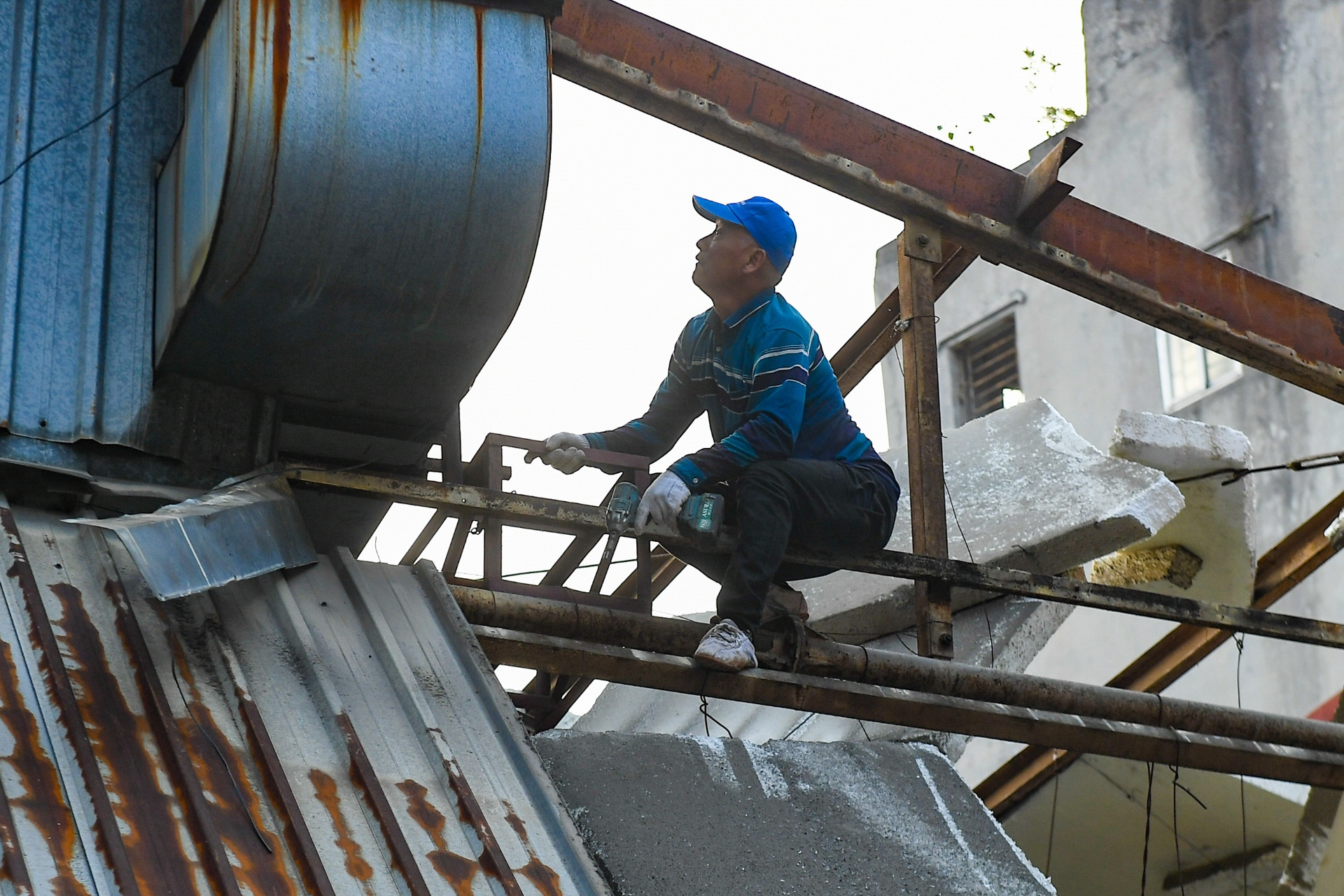 Người dân Hà Nội hối hả thu dọn nhà cửa, bàn giao mặt bằng làm đường vành đai 2,5