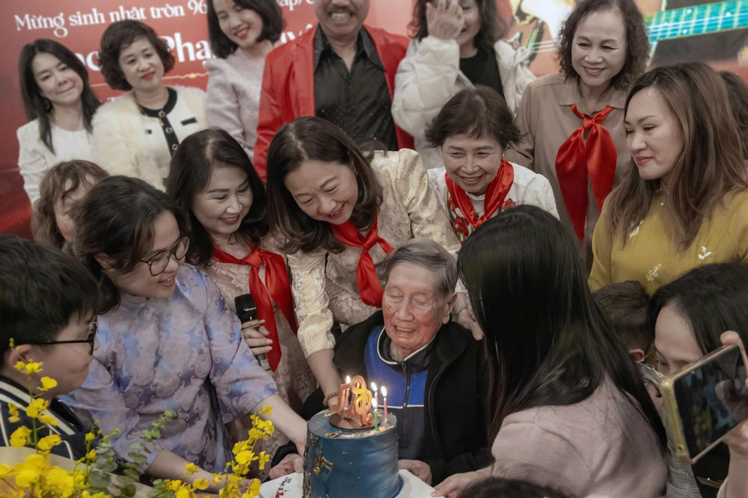 Nhạc sĩ Phạm Tuyên sinh nhật 96 tuổi