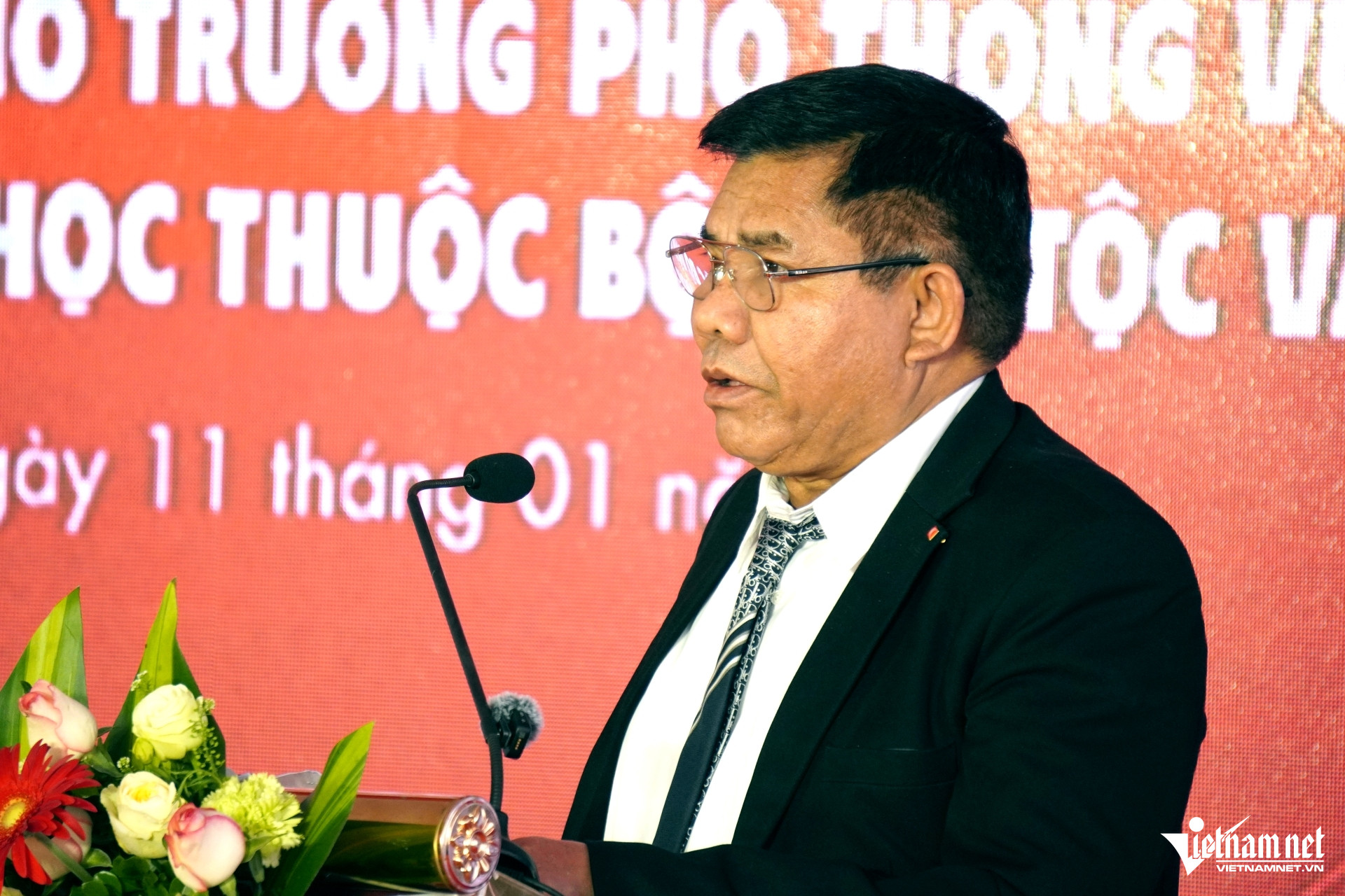 W-a5Thứ trưởng Y Thông.JPG.jpg