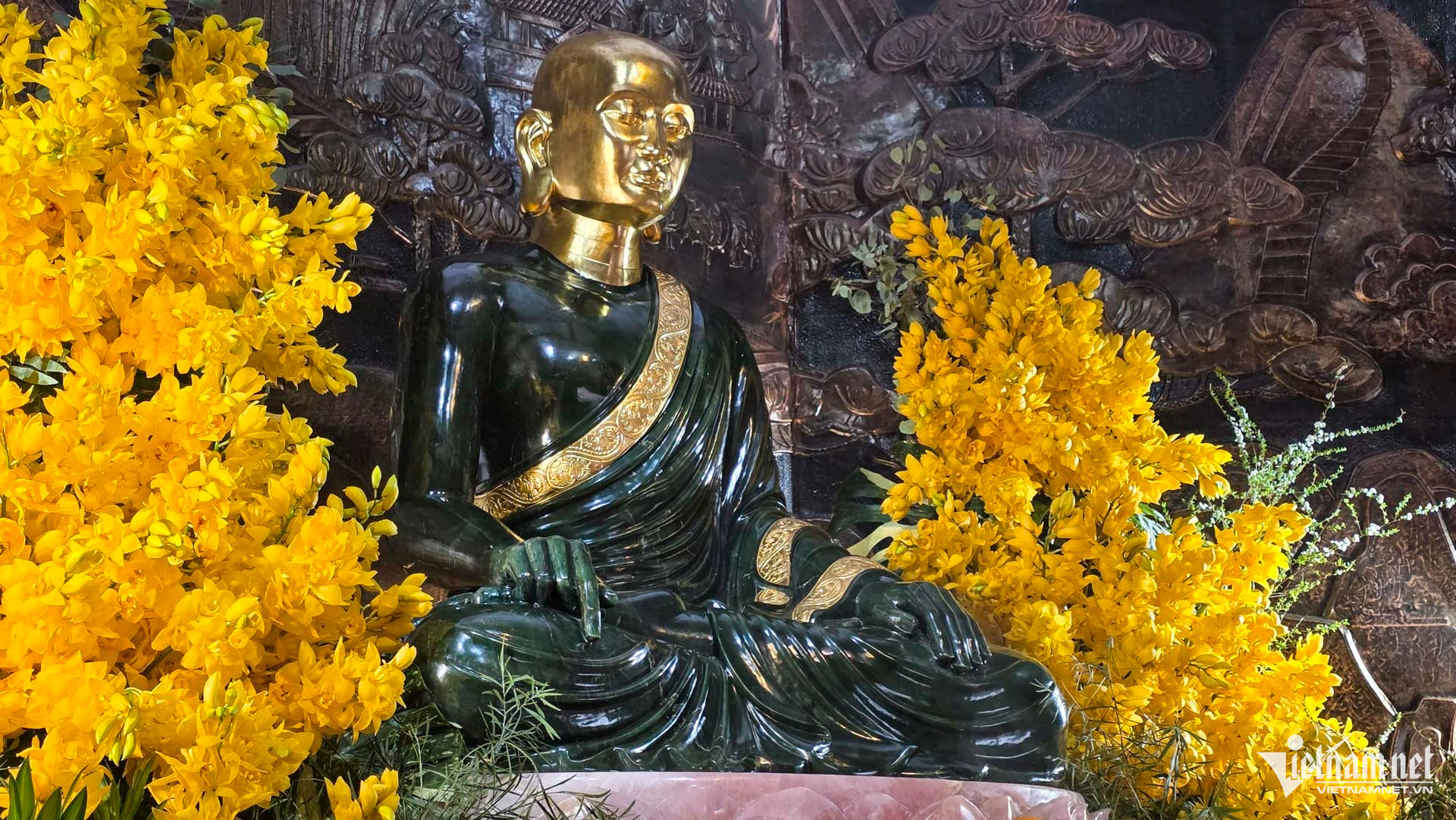 Tổng thể hình tướng toát lên vẻ tĩnh tại