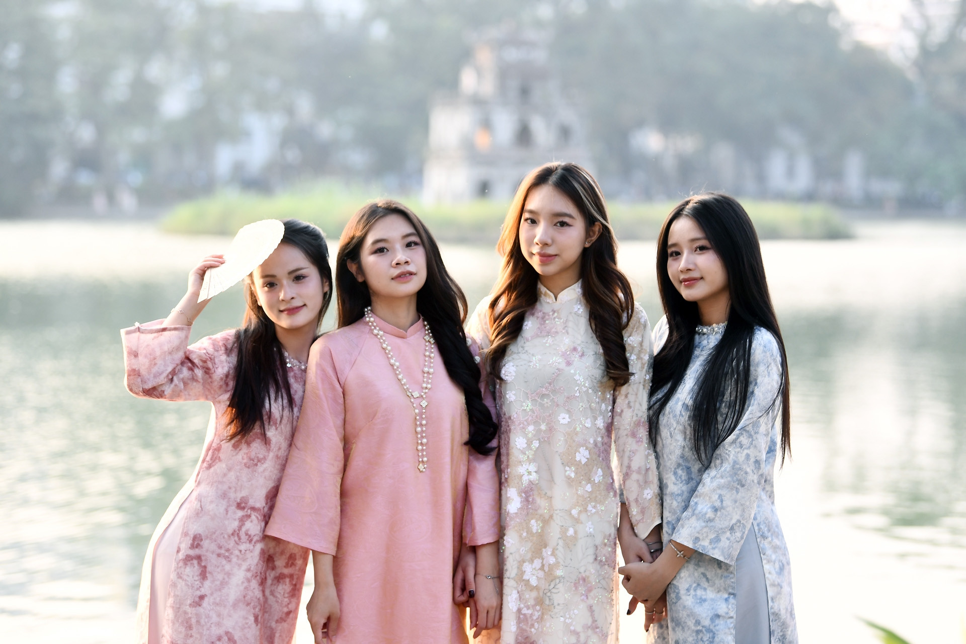 Dự báo thời tiết 14/1/2026: Hà Nội nắng ấm trước khi lại đón không khí lạnh