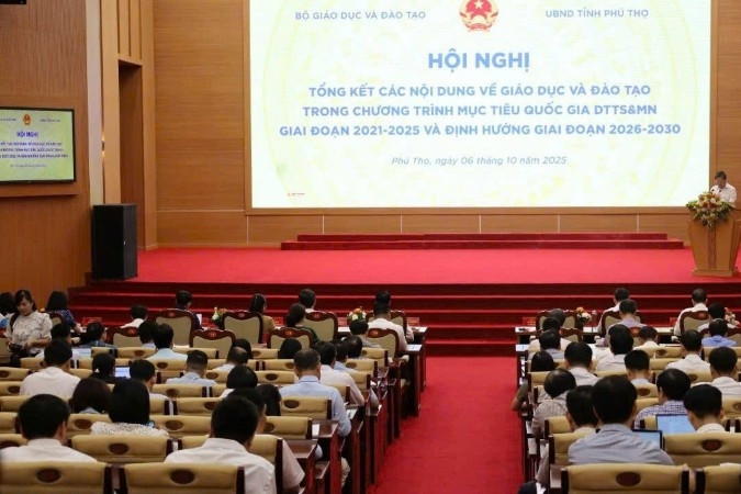 233 người dân vùng đồng bào dân tộc thiểu số biết đọc, biết viết