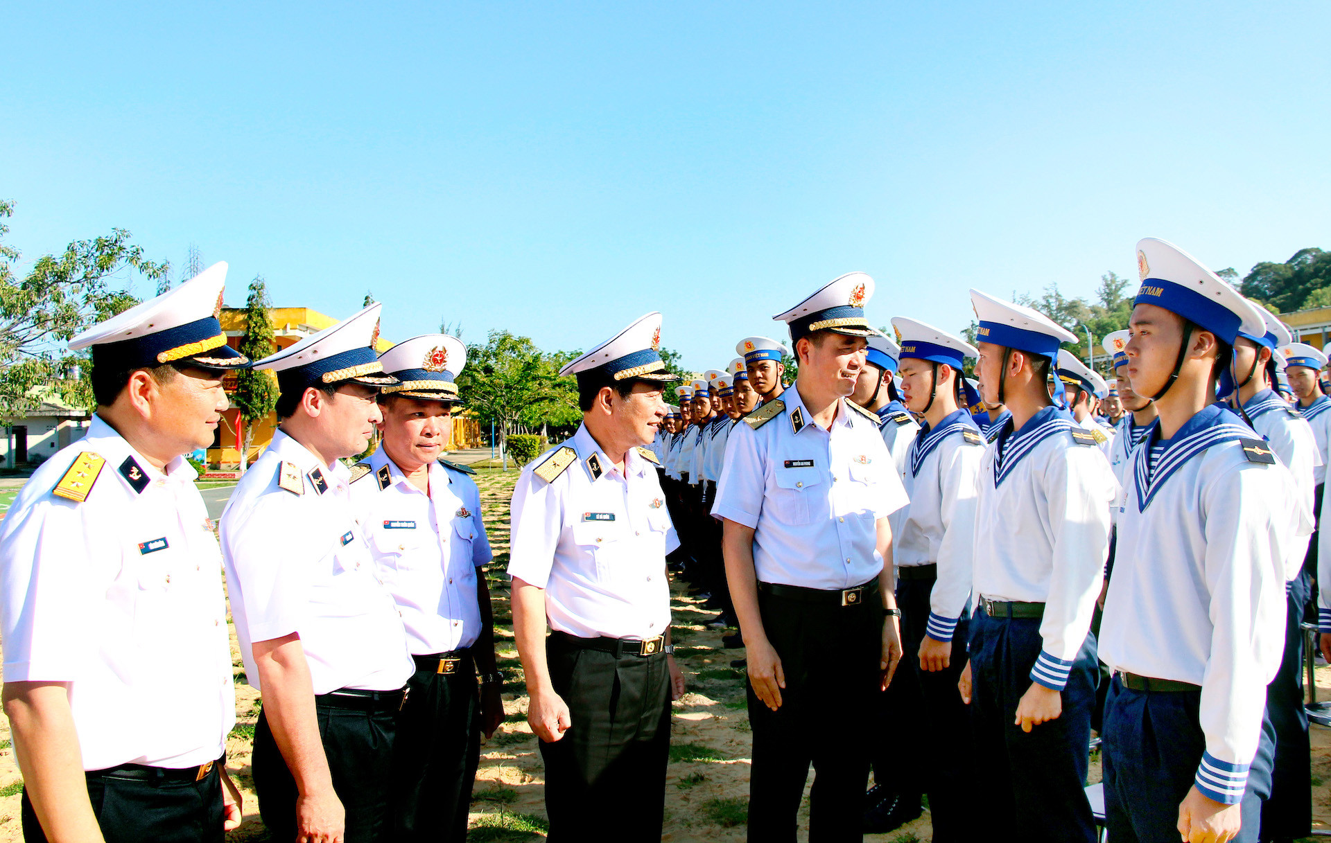 anh 1 anh doan cong tac dong vien chin si 146.jpg