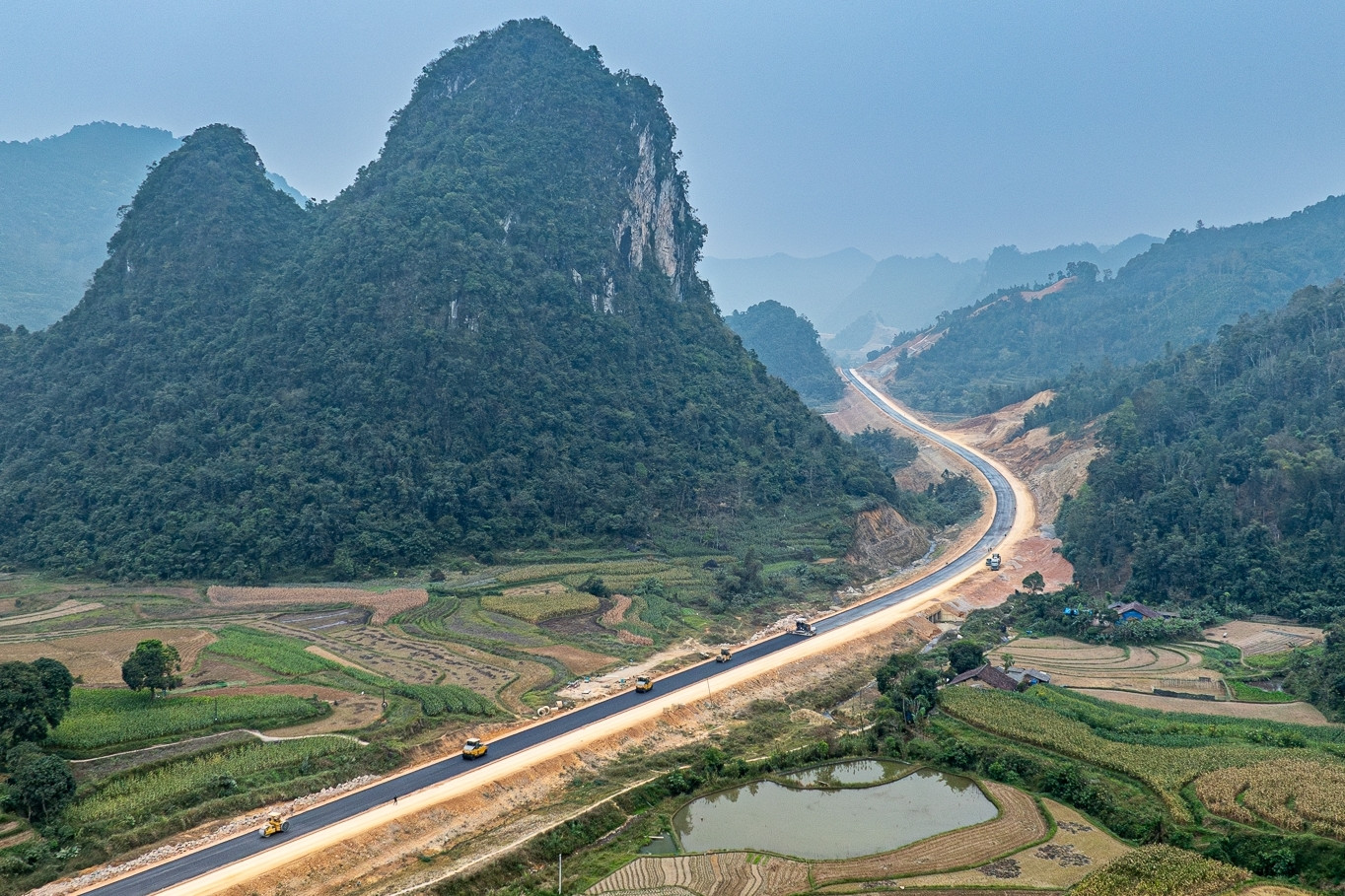 Cú ‘đảo chiều’ trên vùng phên giậu: Khi Cao Bằng chọn 'phá rào' tư duy