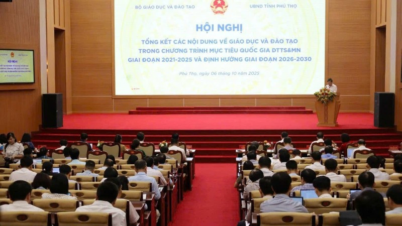 hoi nghi.jpg
