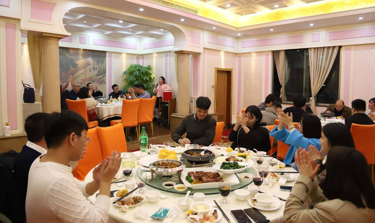 hoplop anhminhhoa cn.consnant.jpg