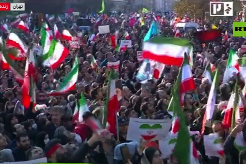 Mỹ kêu gọi công dân rời khỏi Iran ngay lập tức