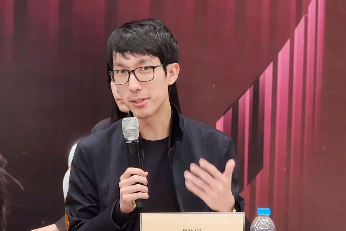 Quán quân cuộc thi piano Chopin quốc tế Eric Lu biểu diễn tại Việt Nam