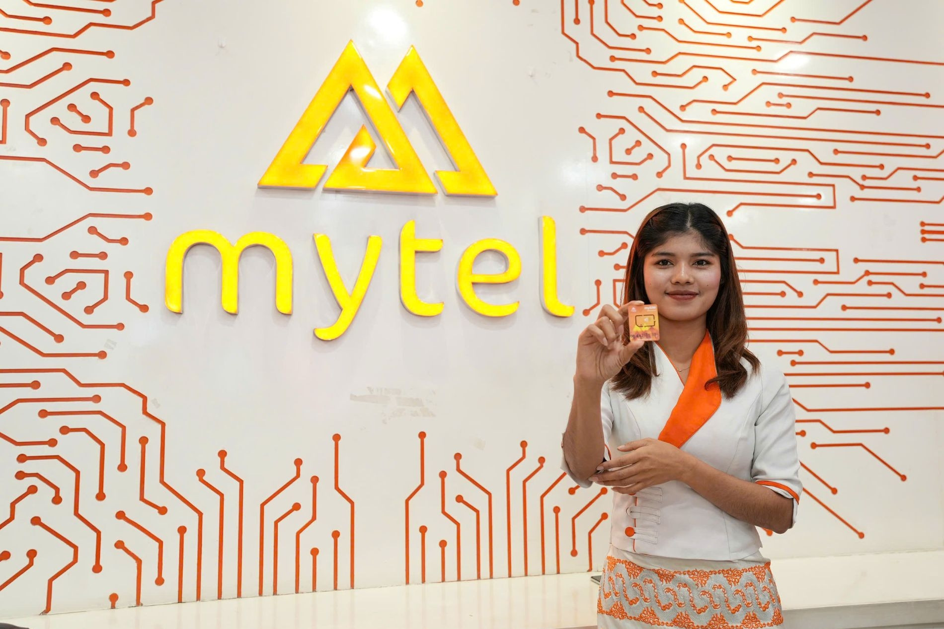  Trong 10 nước đầu tư, mạng di động Viettel dẫn đầu tại 7 nước 