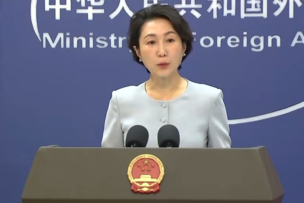  Trung Quốc phản ứng trước việc Mỹ áp thuế các nước giao dịch với Iran 