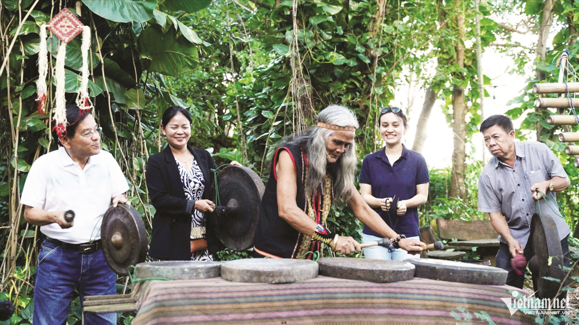 W-Bản sắc VH 1.jpg