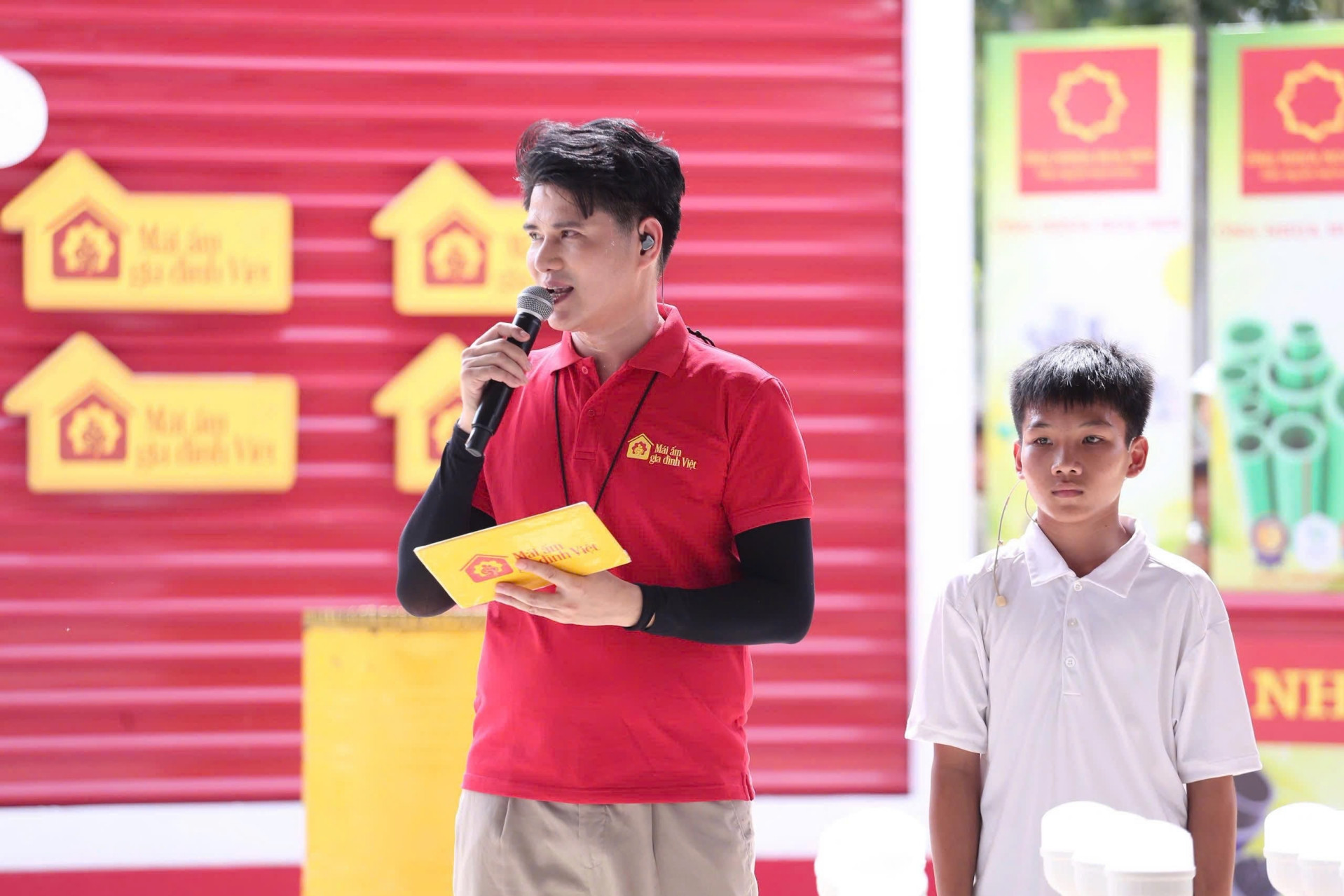 https://static-images.vnncdn.net/vps_images_publish/000001/000003/2026/1/14/batch-mai-am-gia-dinh-viet-6-2369.jpg