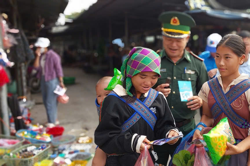Đồn Biên phòng Bản Lầu: 