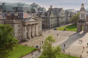 Giáo sư tài chính bị rút 12 bài báo khỏi các tạp chí do chính mình biên tập