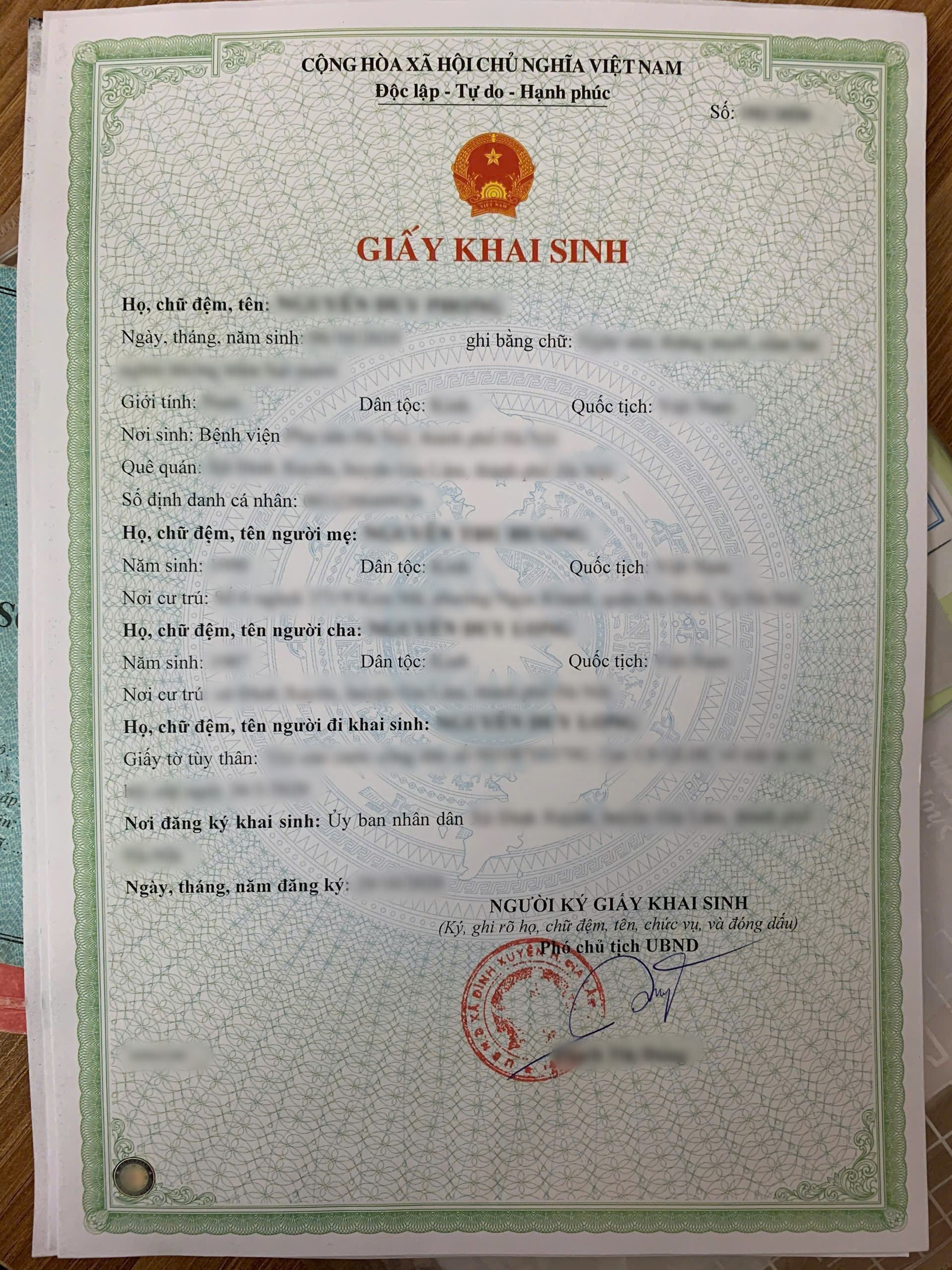 giay khai sinh ban chinh.jpg