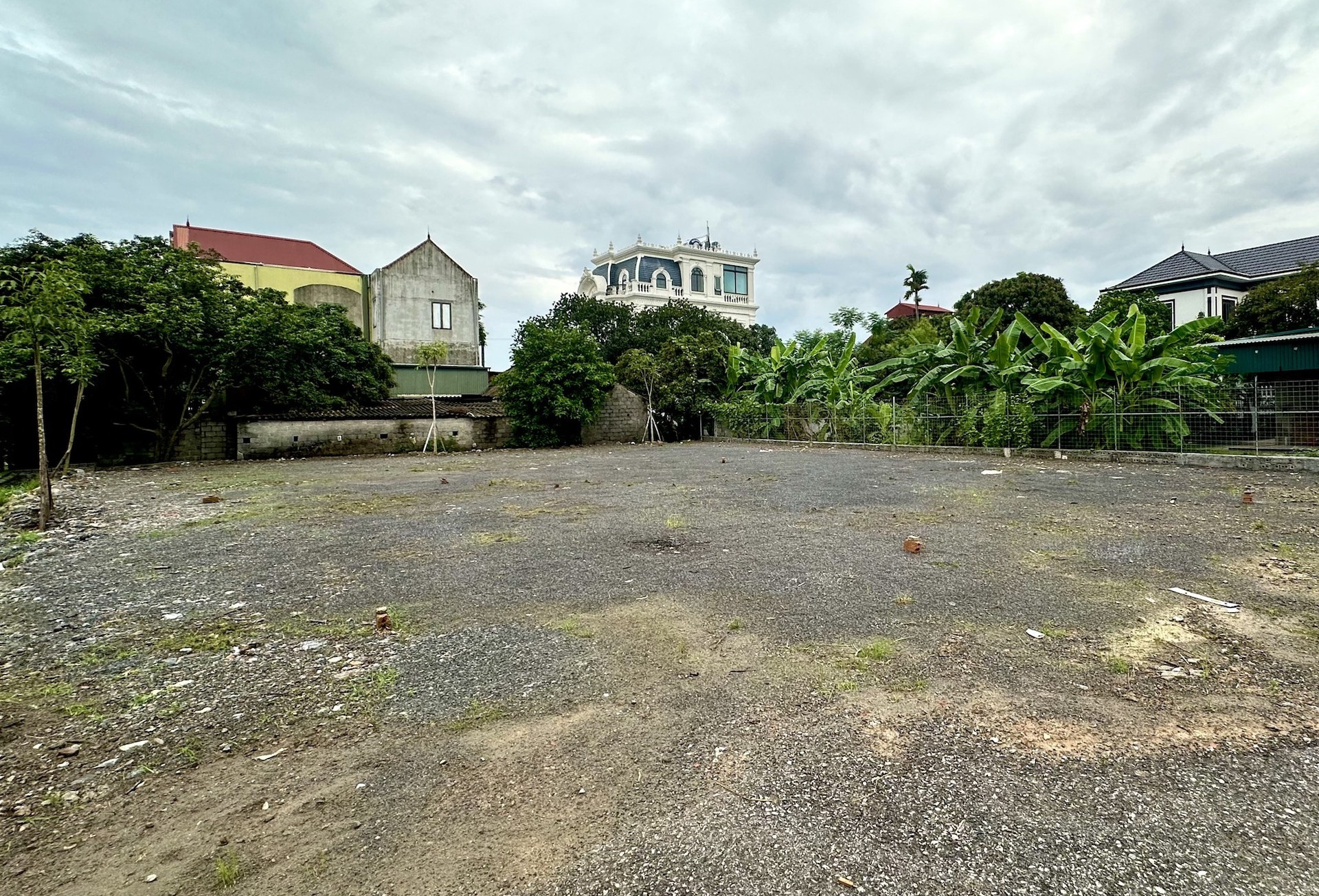 Mua đất do xí nghiệp thanh lý trái thẩm quyền: Có được cấp sổ đỏ lần đầu?