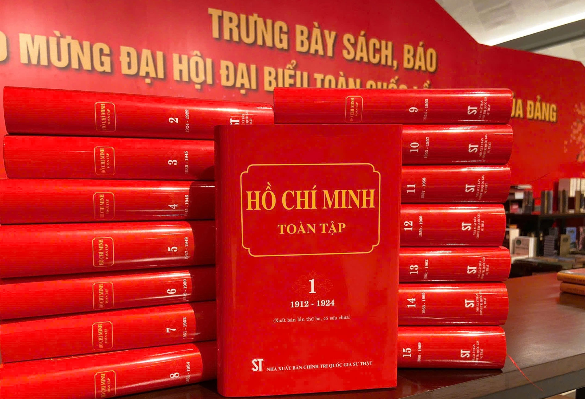 Nhiều ấn phẩm đặc biệt về Chủ tịch Hồ Chí Minh