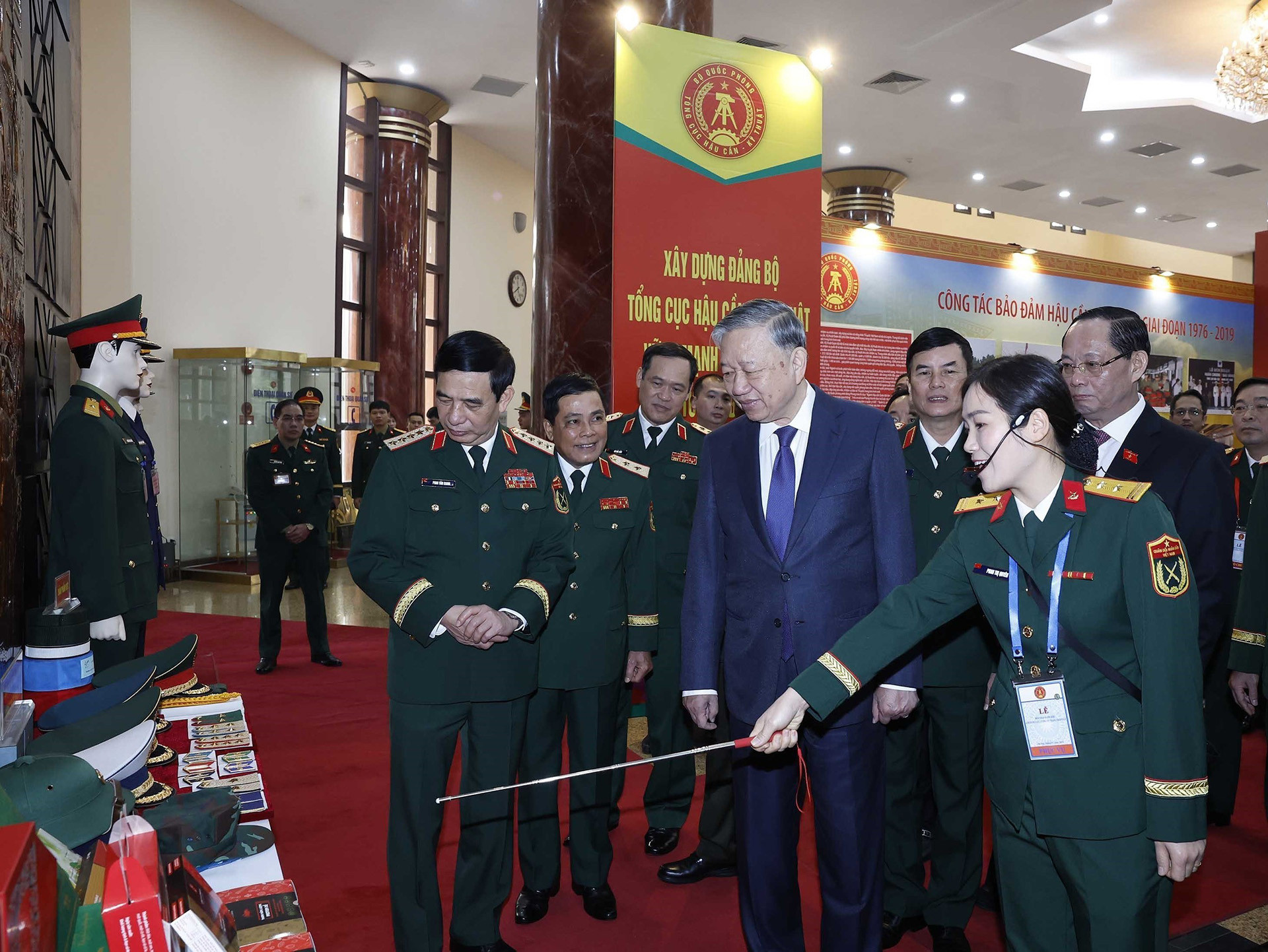 vnapotaltongbithutraodanhhieuanhhungllvtnhandanchotongcuchaucan kythuat8528645 17683610378541193410559.jpg