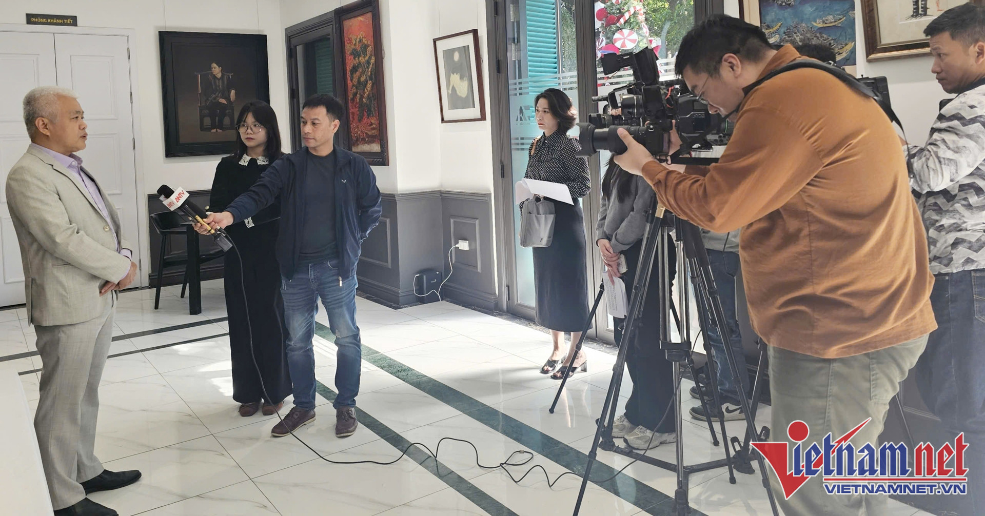 W-chuyen doi so bao chi 8.jpg