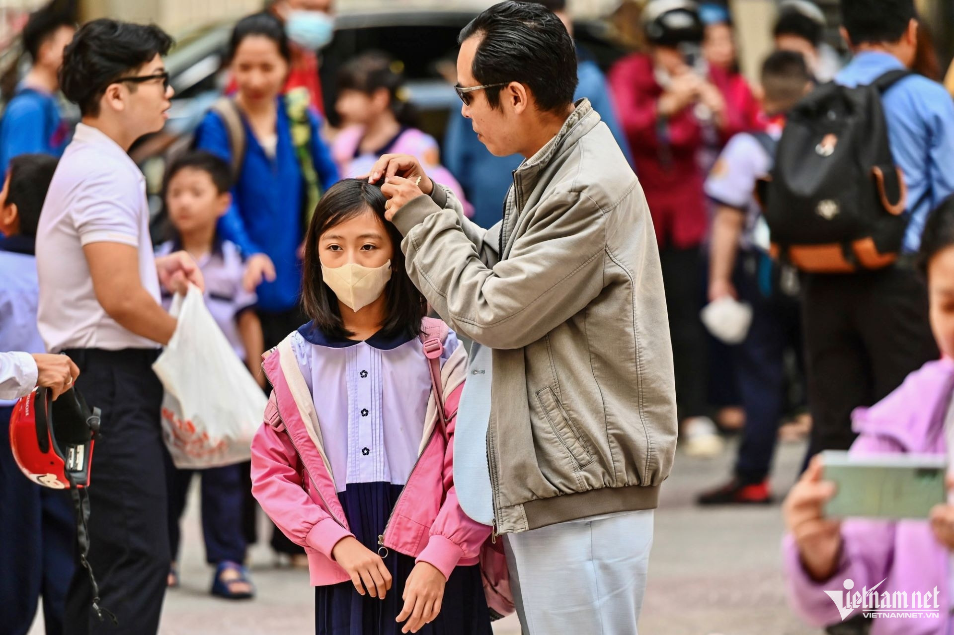 W-hoc sinh tieu hoc.jpg