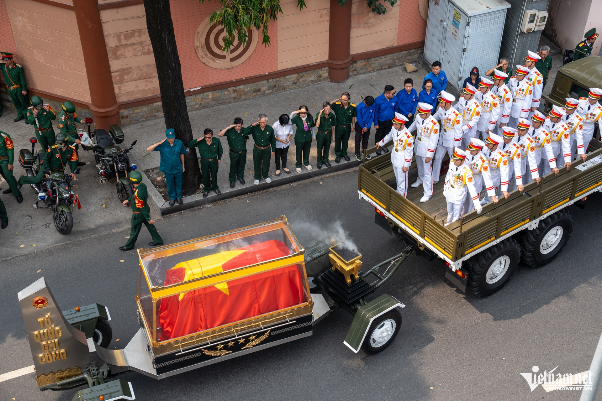 W-Lễ tang đại tướng Lê Văn Dũng Tuấn Hùng 60.jpg