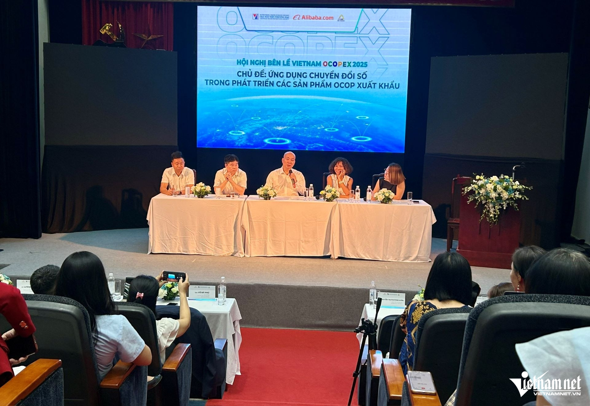 W-Ứng dụng CNTT nâng cao năng lực dự báo thị trường nông sản.jpg